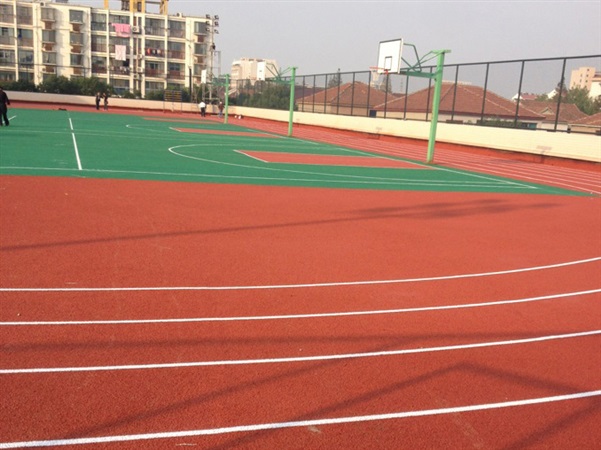 苏州屋顶篮球场及跑道工程收尾